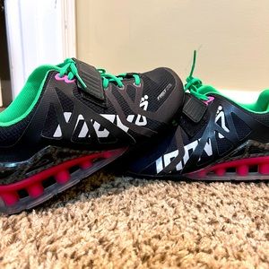INOV lifting shoes. Size 8.5
